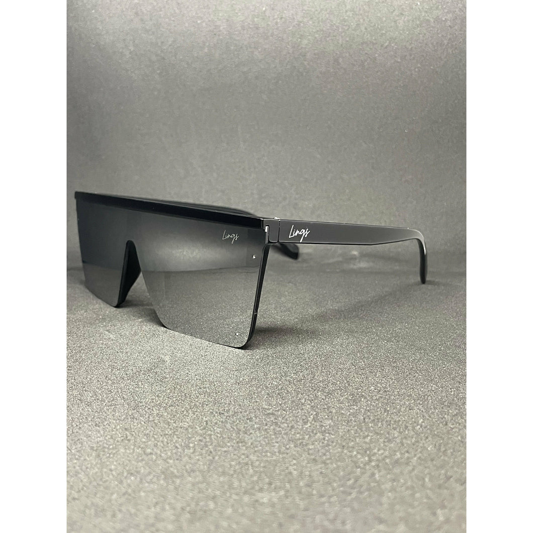 ADULTS Black Frame Mirrored Lens